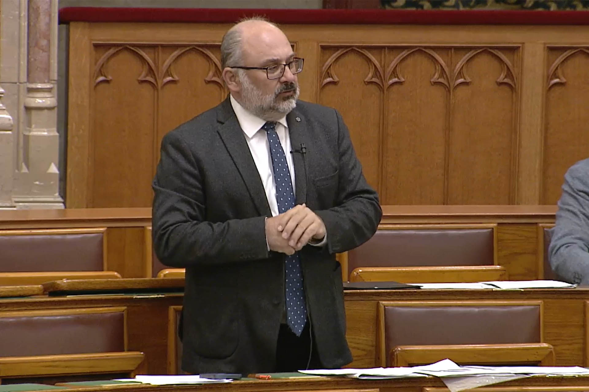 Az automata bankjegykiadó gépek telepítéséről