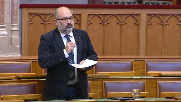 Magyarország biztonságát szolgáló egyes törvények módosításáról [2]