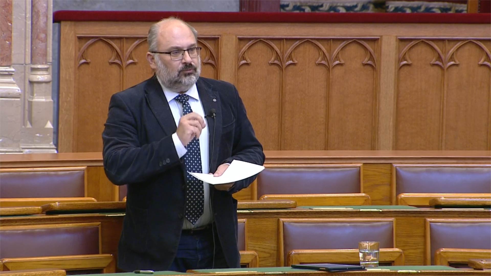 Magyarország biztonságát szolgáló egyes törvények módosításáról [2]