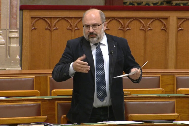 Magyarország biztonságát szolgáló egyes törvények módosításáról